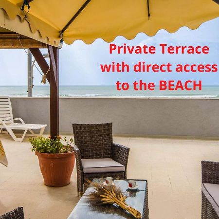 Arisa -Terrazza Privata 60 Mq Sulla Spiaggia ดอนนาลูกาตา ภายนอก รูปภาพ
